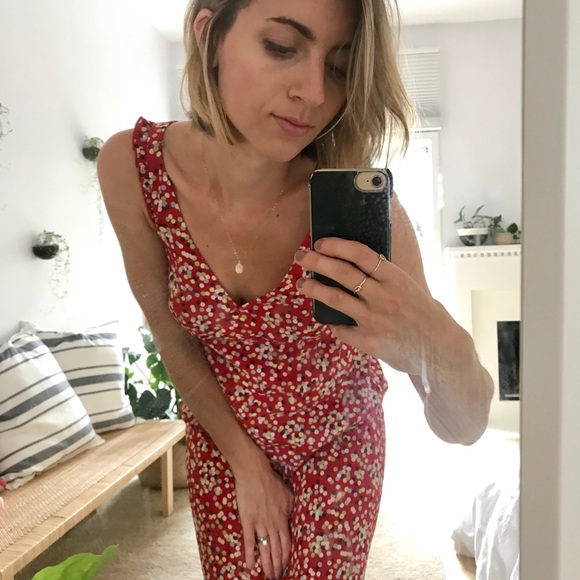 Reformation Dresses & Skirts - Vintage Ruffle Strap Dress